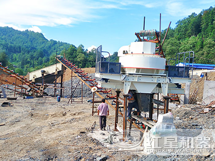 福建花崗巖打砂生產線正在安裝中