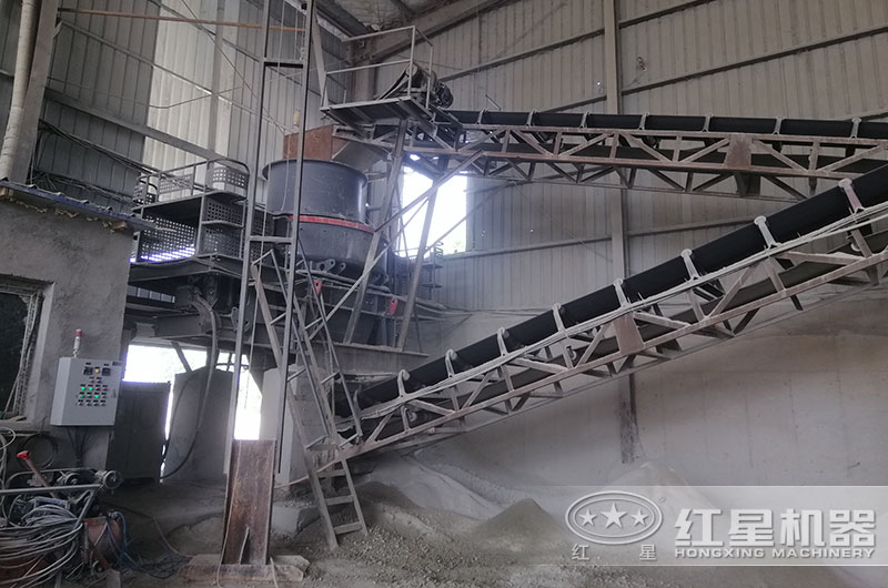沖擊式破碎機客戶作業(yè)現(xiàn)場
