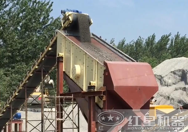 振動篩石篩砂機工作現場