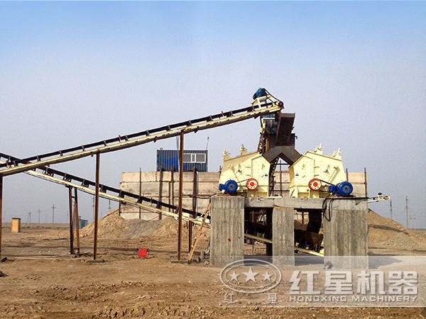 反擊破碎機(jī)現(xiàn)場(chǎng)直擊