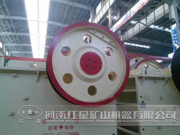 鄂式破碎機